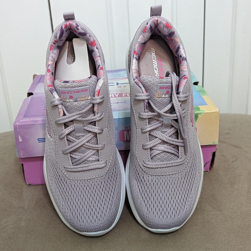 Skech- Air Dynamight Sneakers - Picture 6 of 12